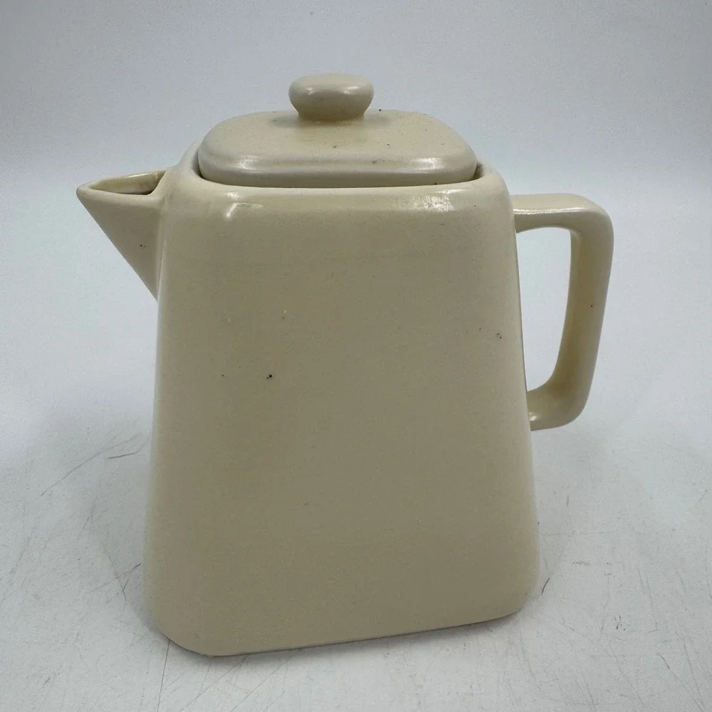 Starbucks Ceramic Pitcher Coffee Tea Server 32oz 900ml Microwave Dishwasher Safe